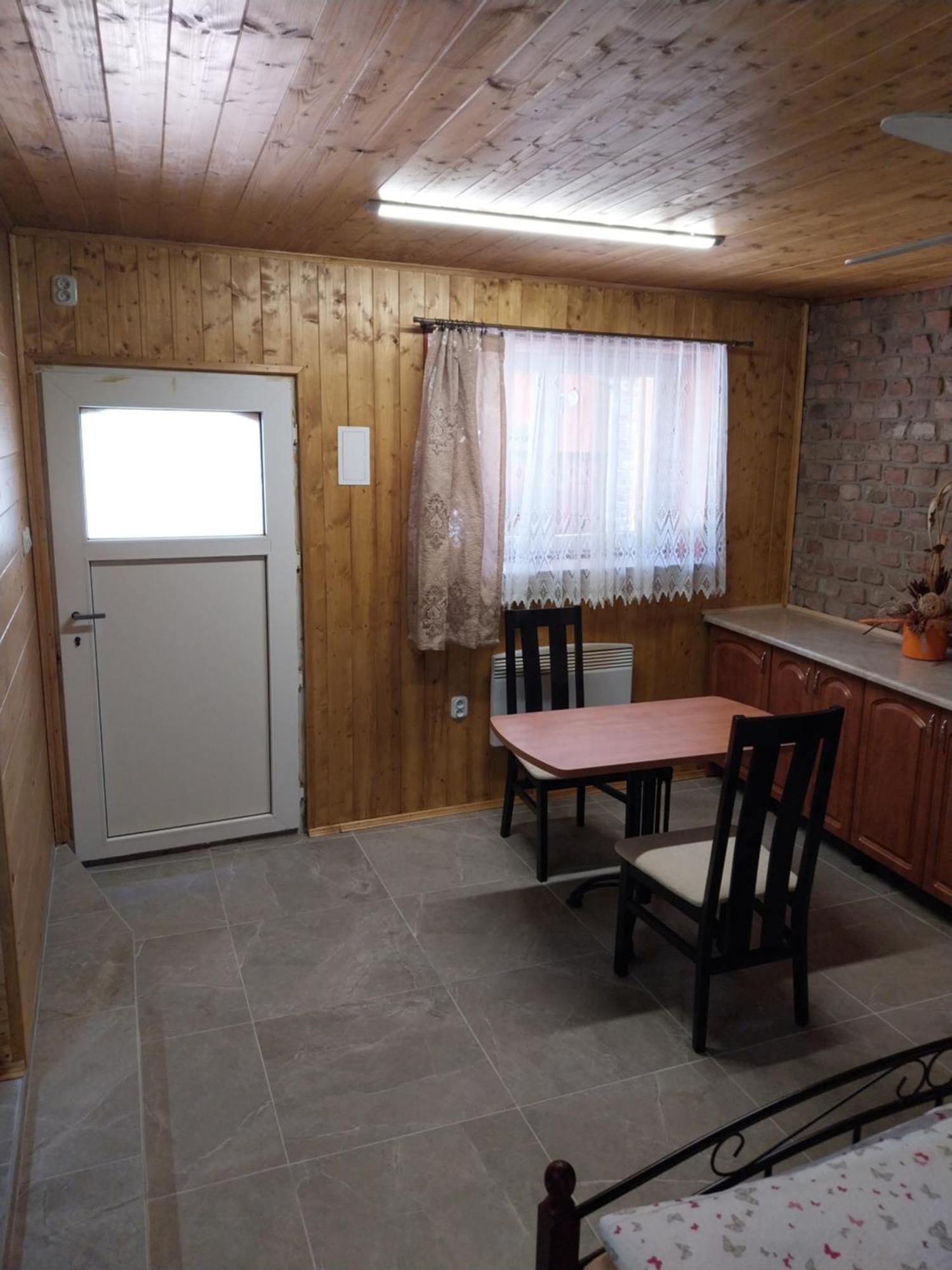 Penzion u Šmídů Náměstí Jaroslavice  Esterno foto